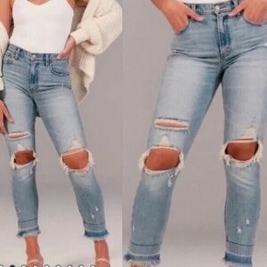 Abercrombie & Fitch Blue Distressed The Mom Jeans